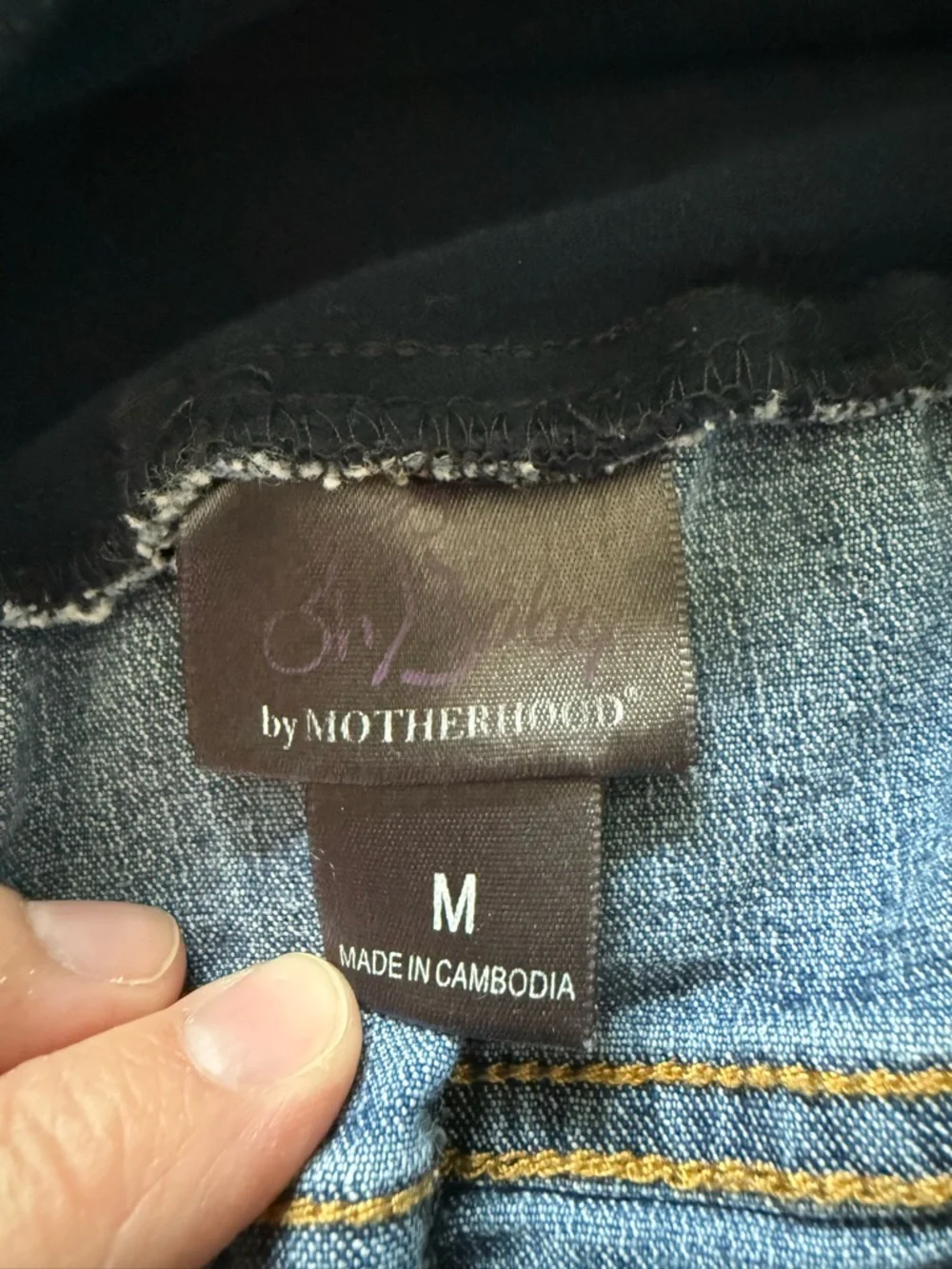 Maternity Jean Shorts - Picture 4 of 4